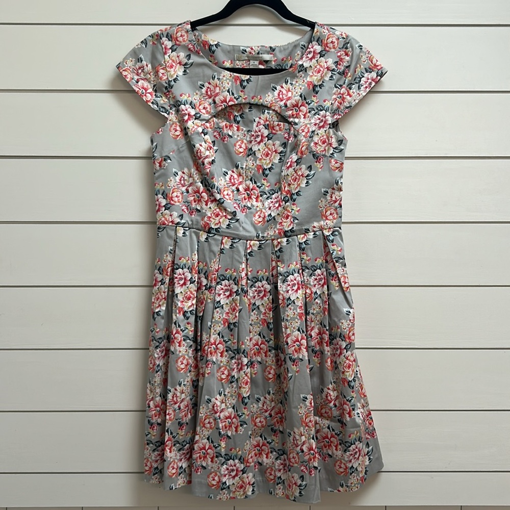 Lauren Conrad floral dress - size 8